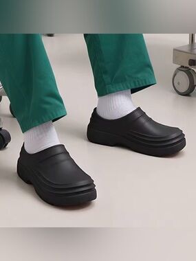 Men's Black Slip-On Work Clogs